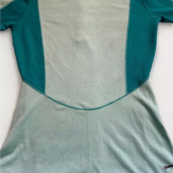 The North Face 1/4 zip pullover Flash dry size small - Picture 9 of 9
